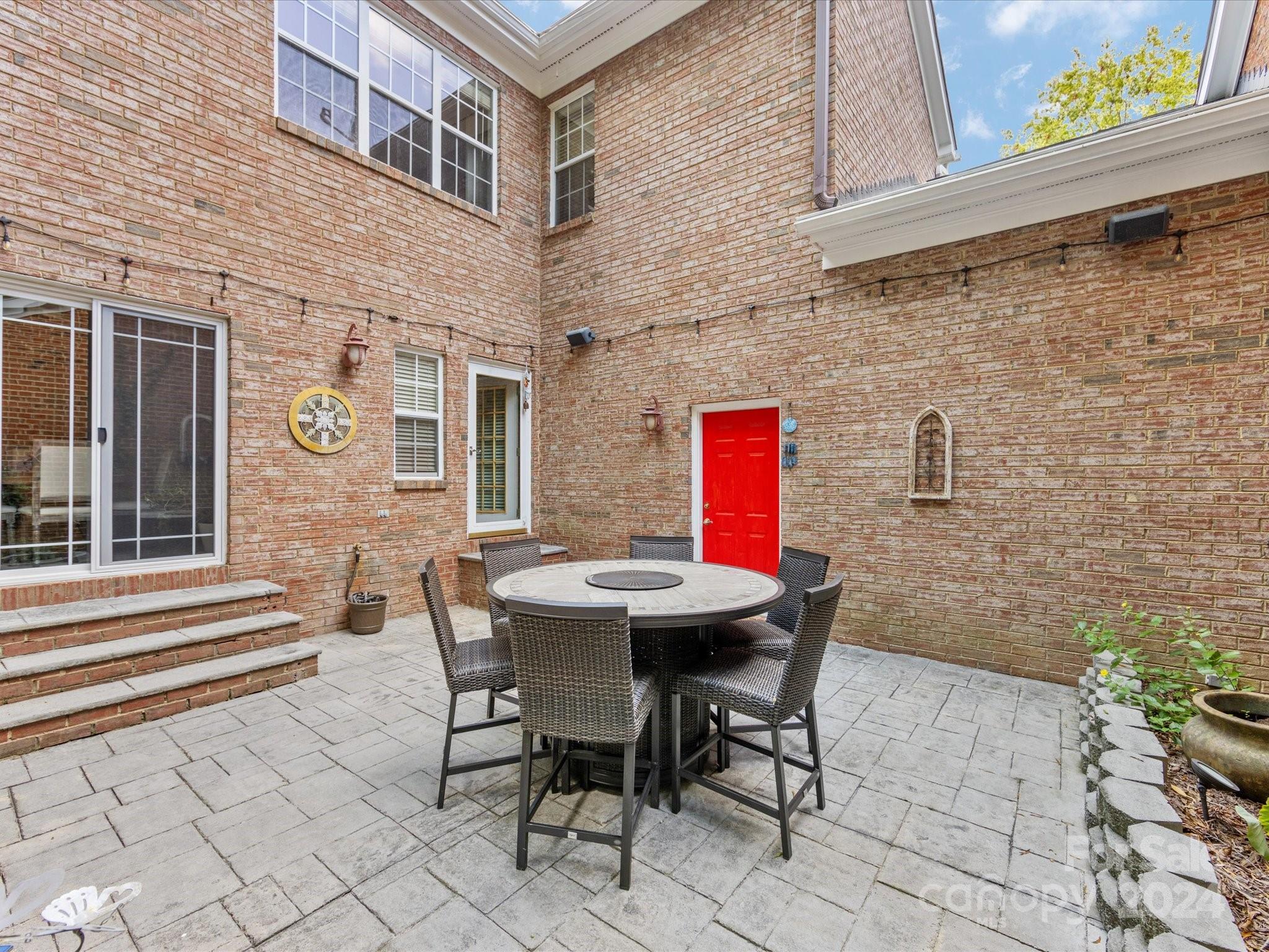 9123 Bonnie Briar Circle Charlotte NC 28277