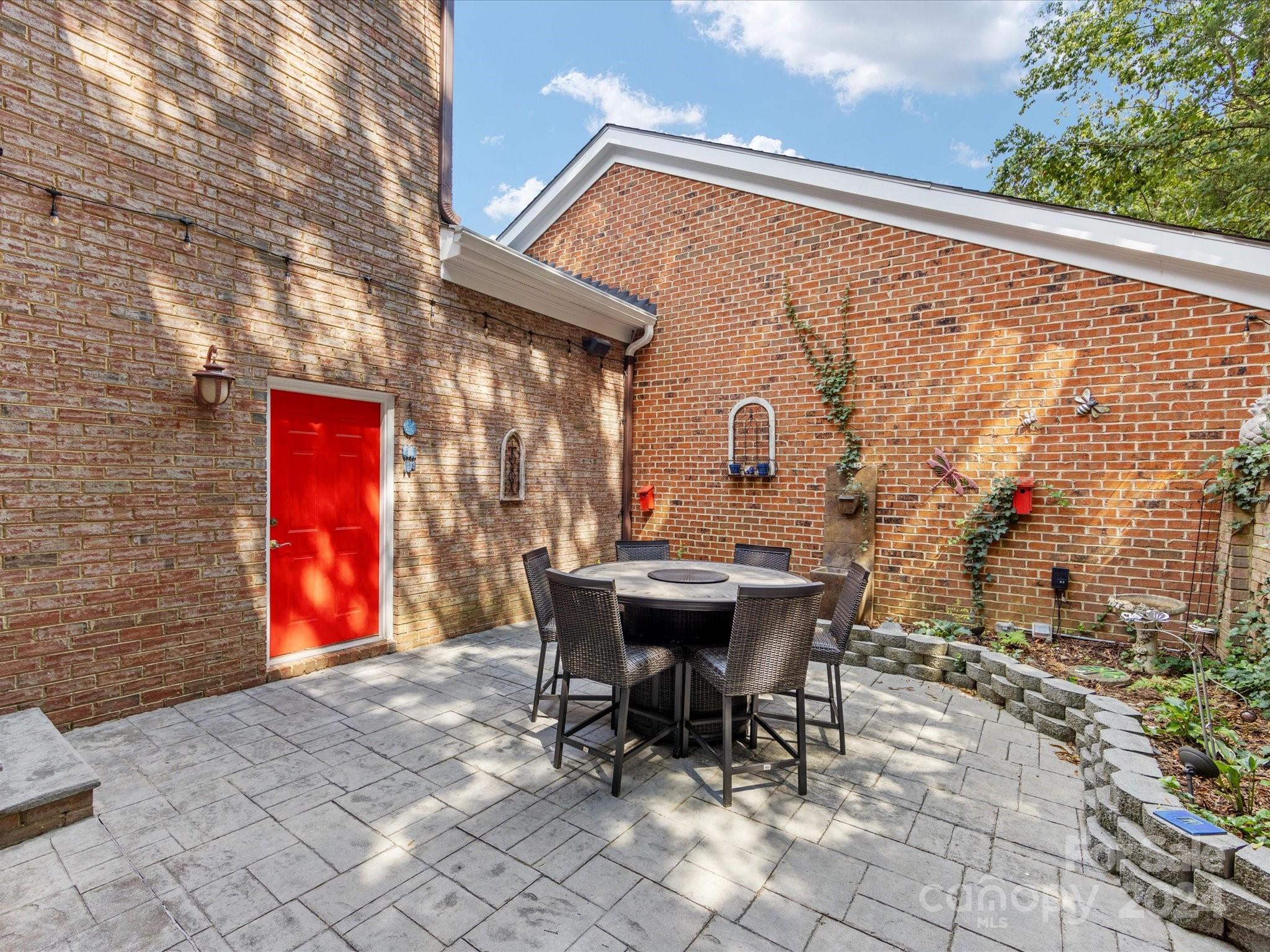 9123 Bonnie Briar Circle Charlotte NC 28277