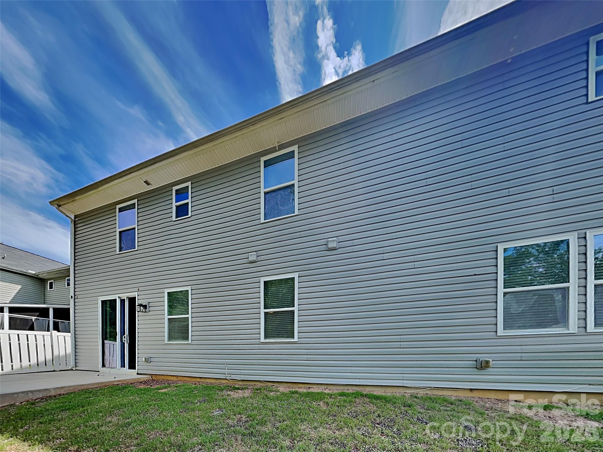 9425 Hartington Place Charlotte NC 28269