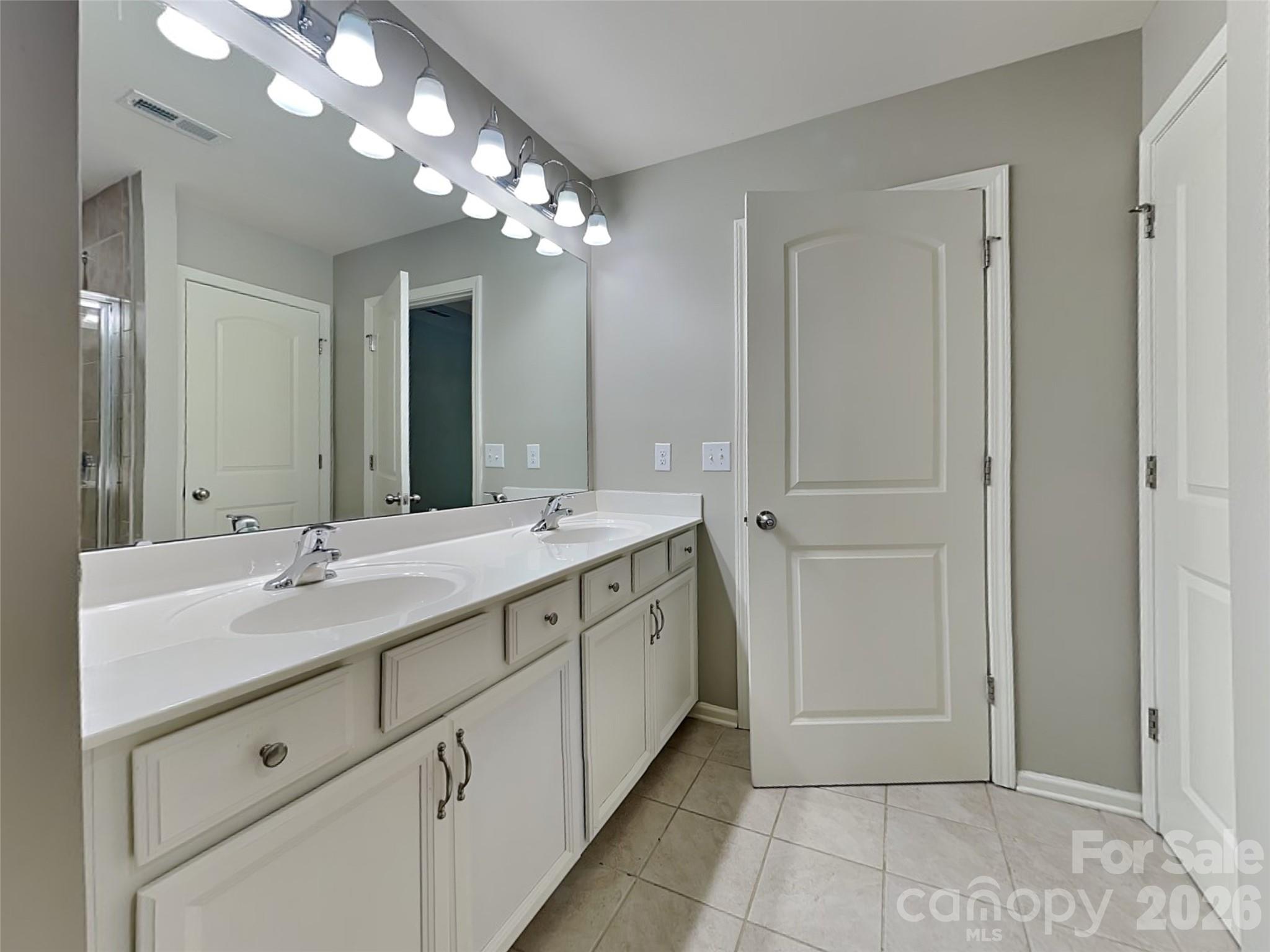 9425 Hartington Place Charlotte NC 28269