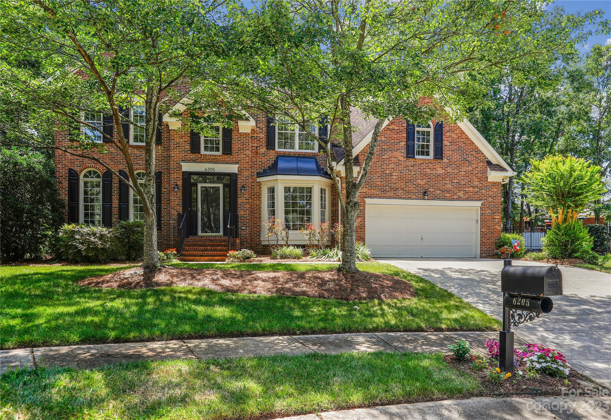 6205 Crestwick Court Charlotte NC 28269
