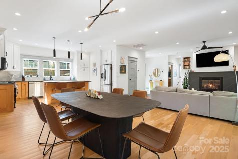 41 Acona Lane Asheville NC 28803