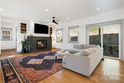 41 Acona Lane Asheville NC 28803