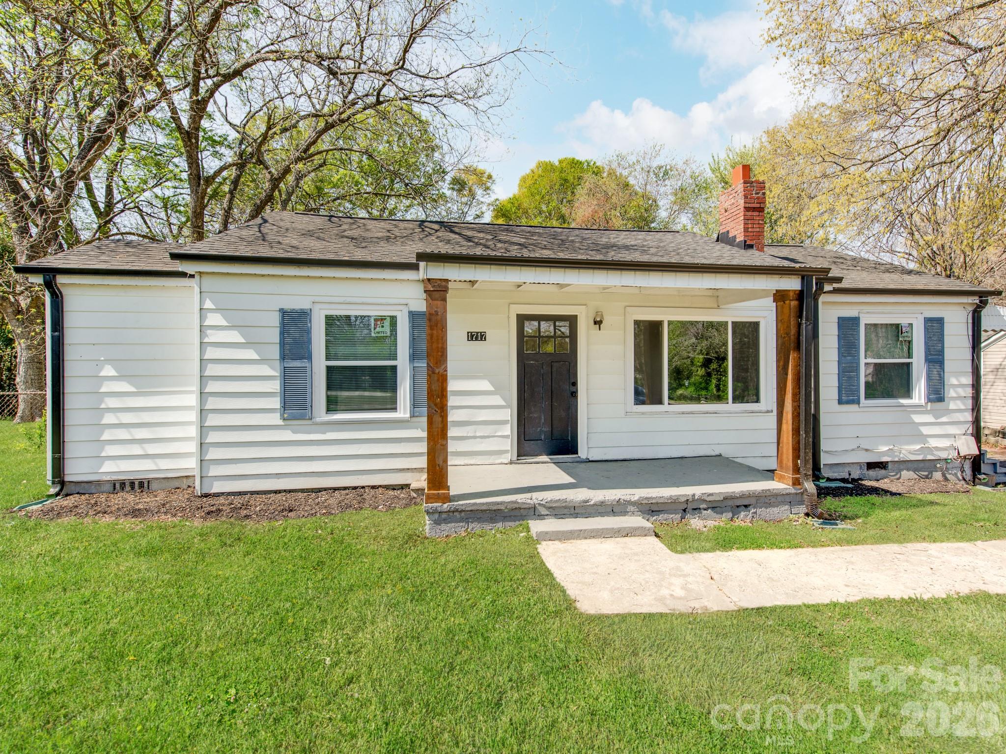 1717 W Davidson Avenue Gastonia NC 28052