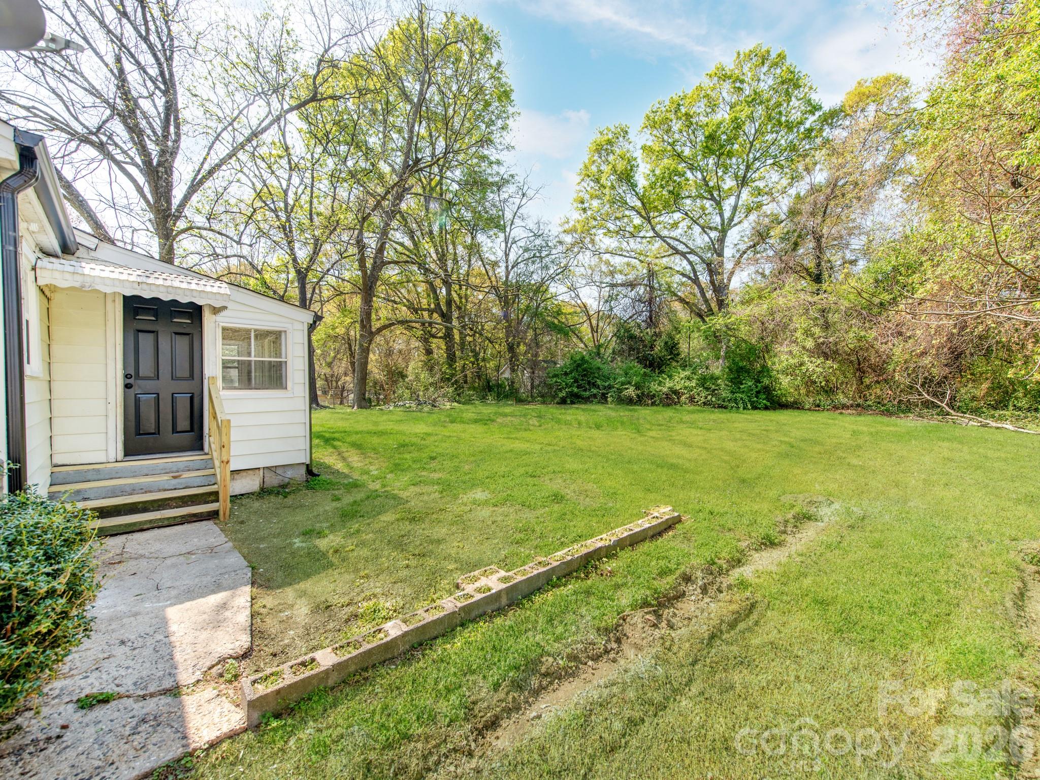1717 W Davidson Avenue Gastonia NC 28052