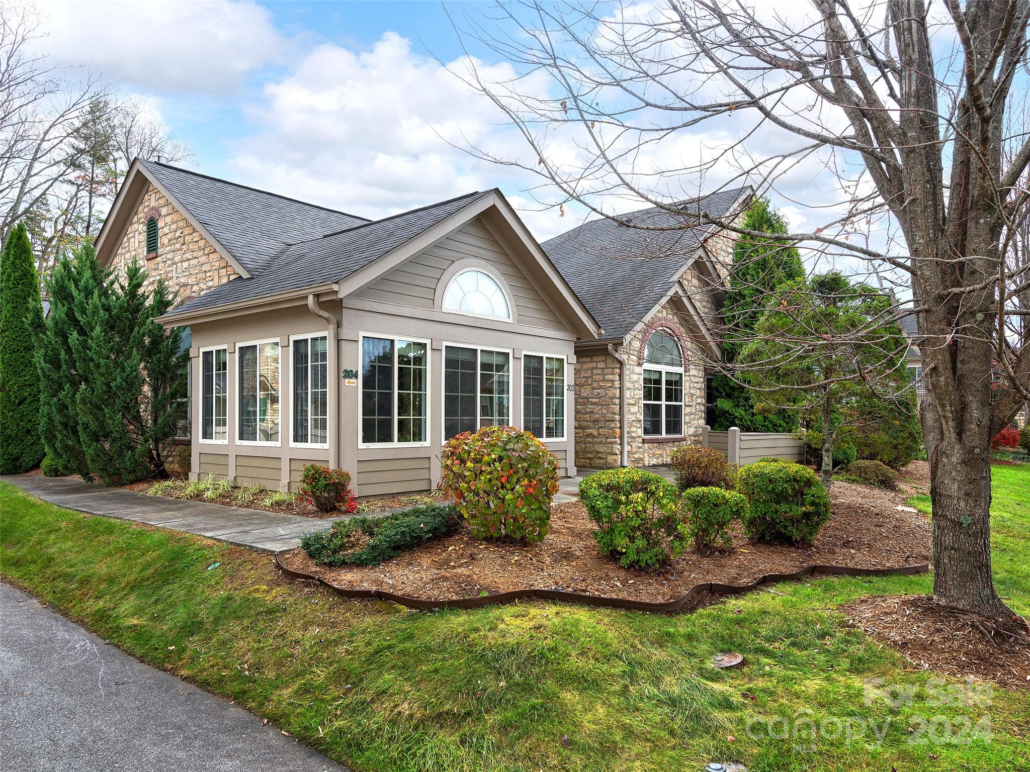 202 Summerfield Place Flat Rock NC 28731