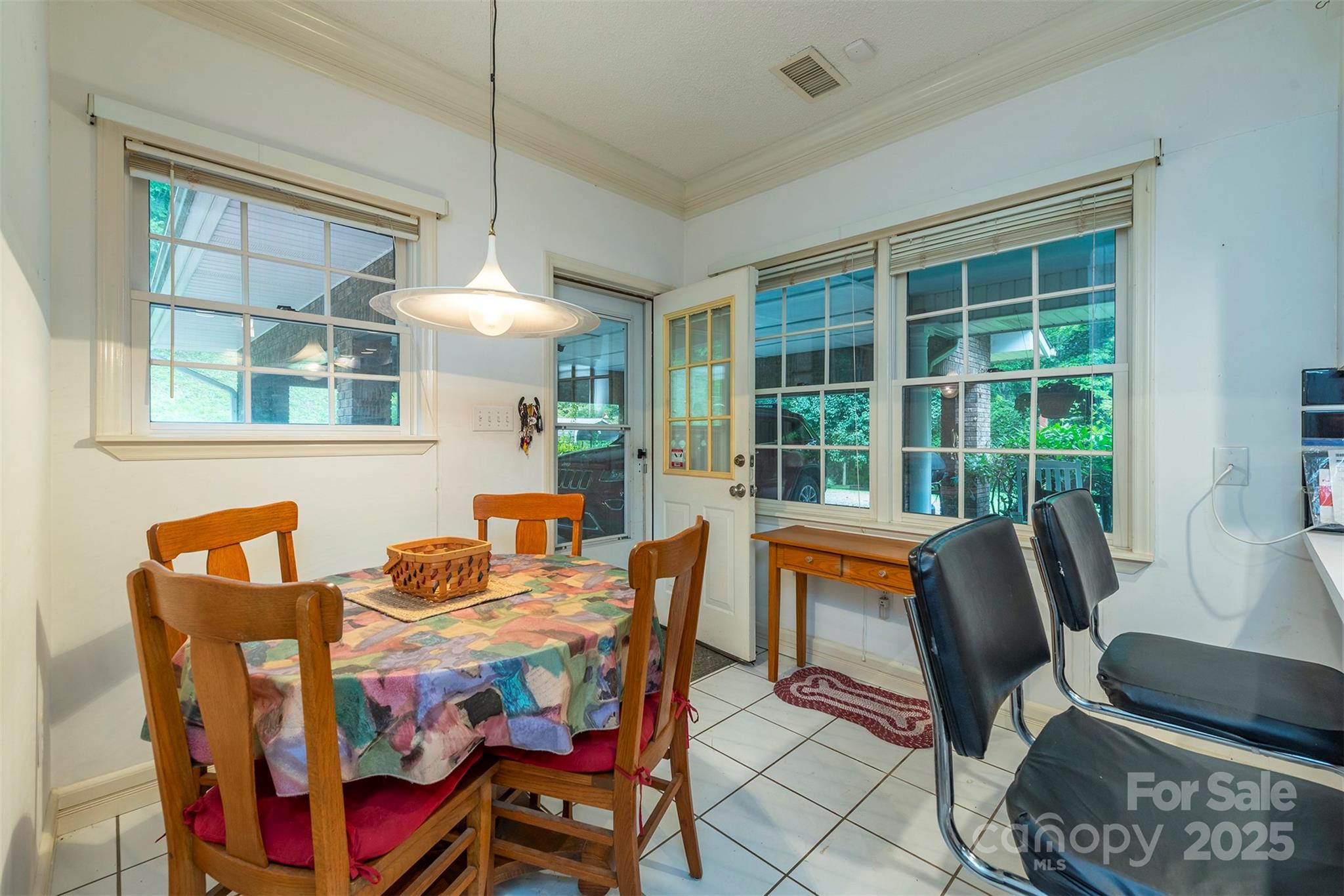 695 Chestnut Mountain Road Canton NC 28716
