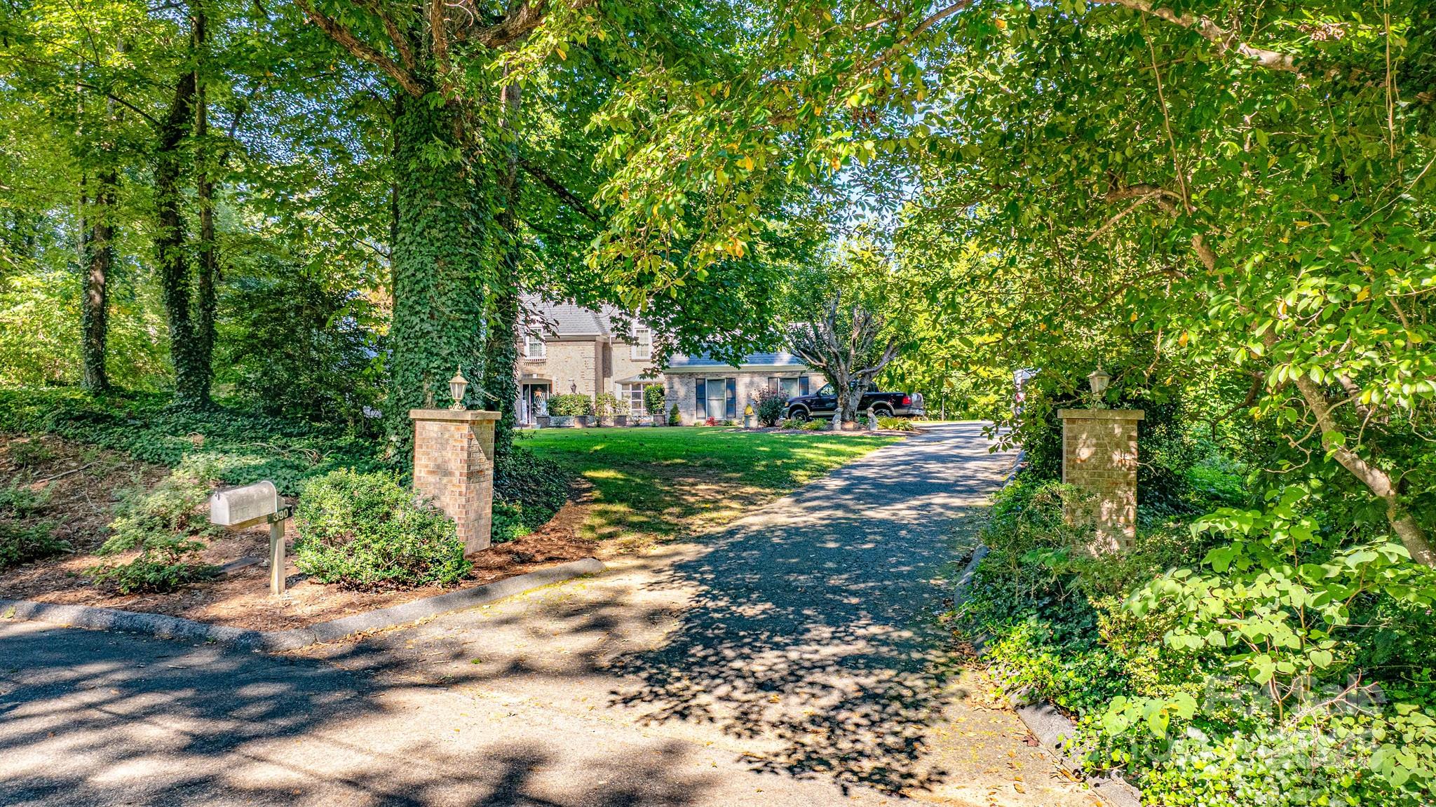 390 Forest Heights Drive Marion NC 28752