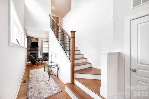 31 Central Avenue W Asheville NC 28806