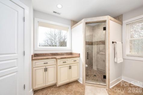 31 Central Avenue W Asheville NC 28806