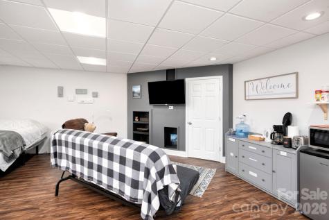 31 Central Avenue W Asheville NC 28806