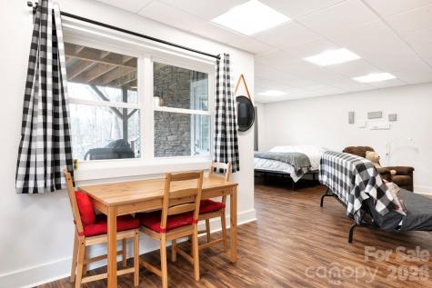 31 Central Avenue W Asheville NC 28806