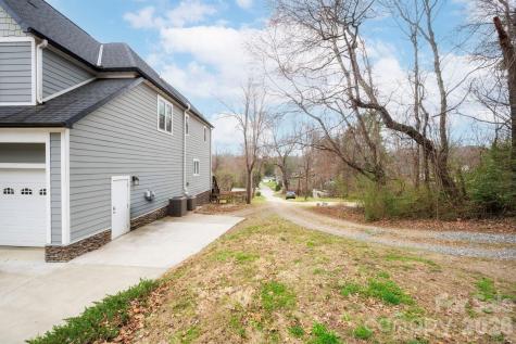 31 Central Avenue W Asheville NC 28806