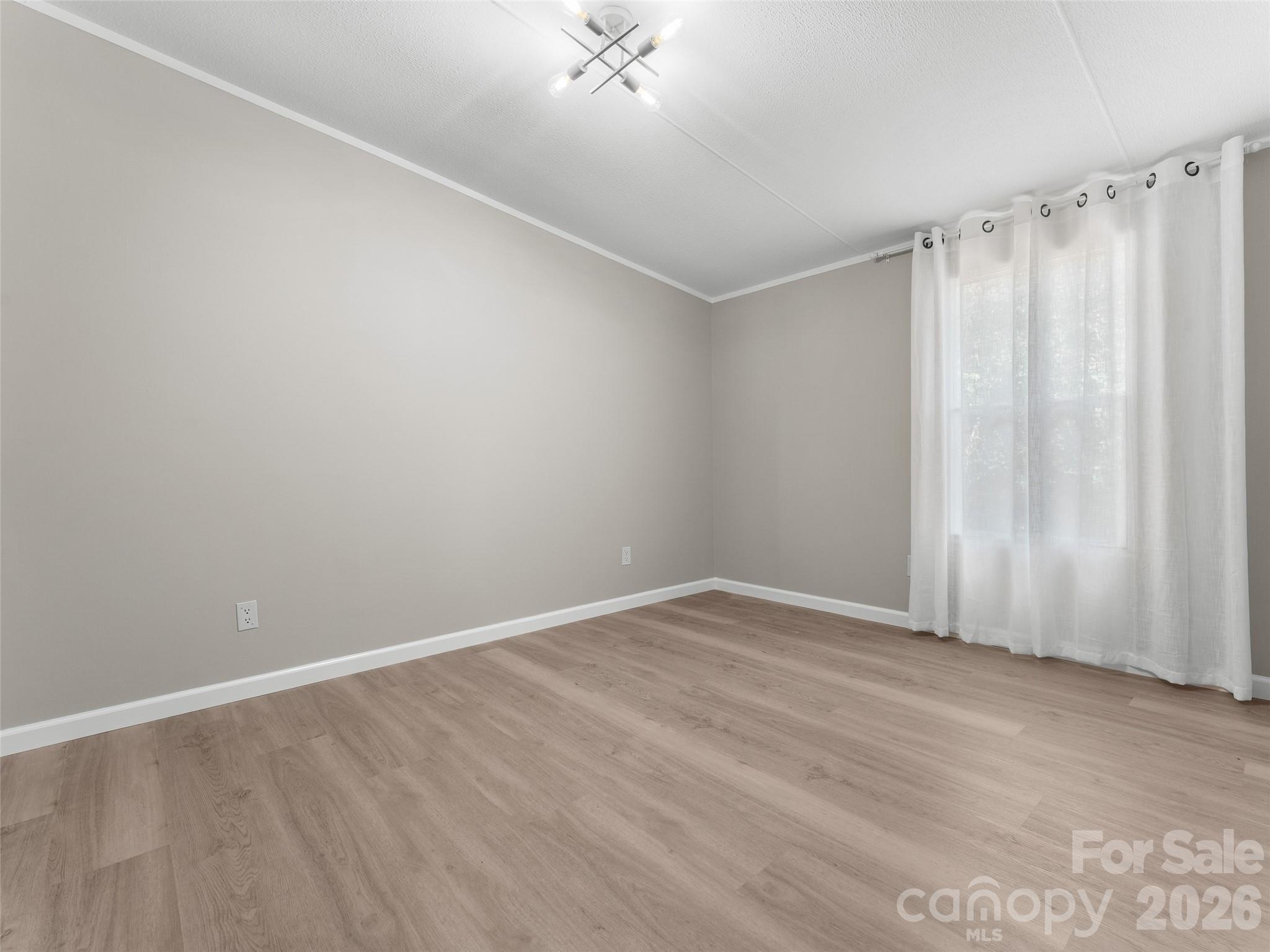 25 Overbrook Drive Saluda NC 28773