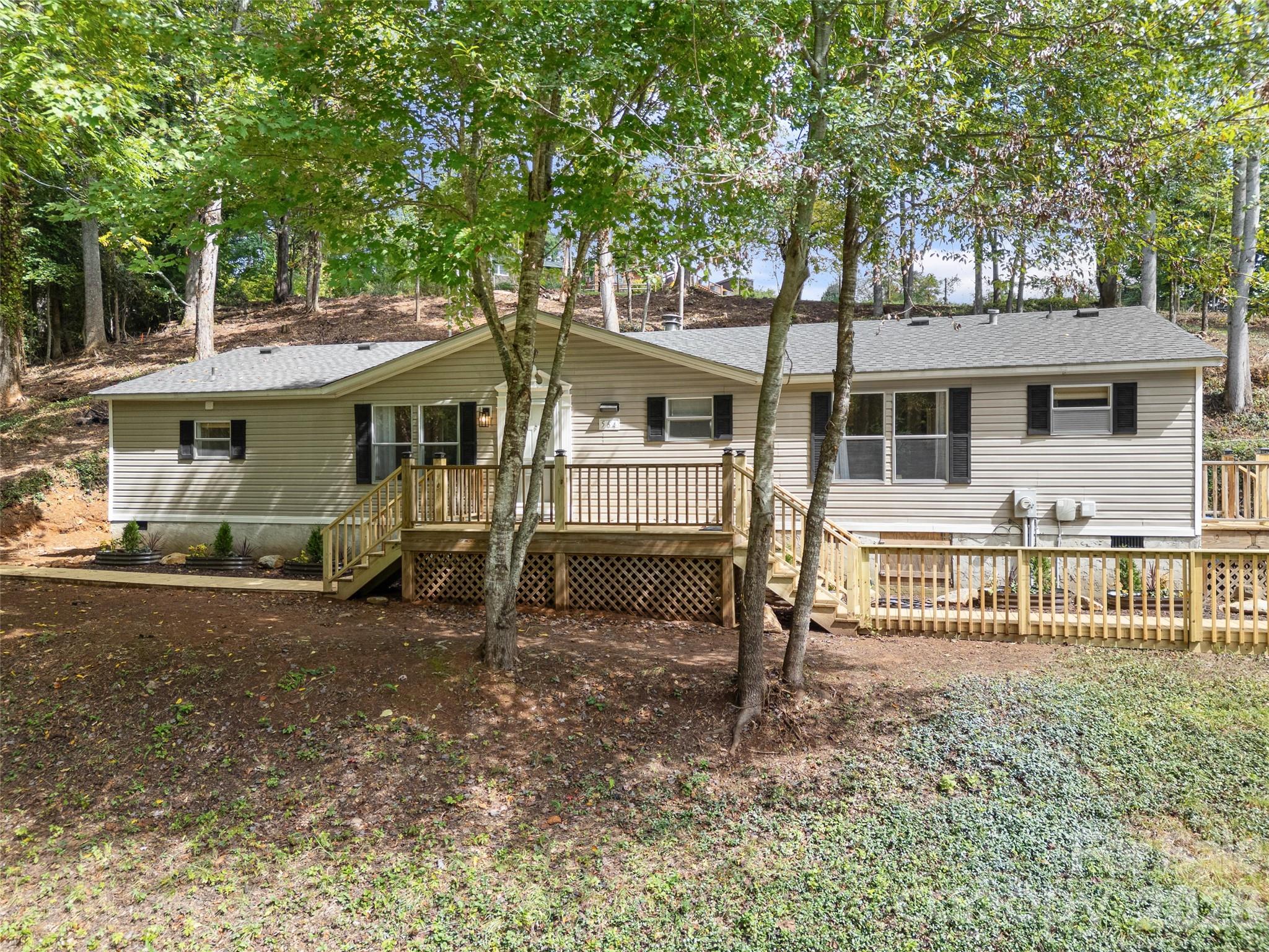 25 Overbrook Drive Saluda NC 28773