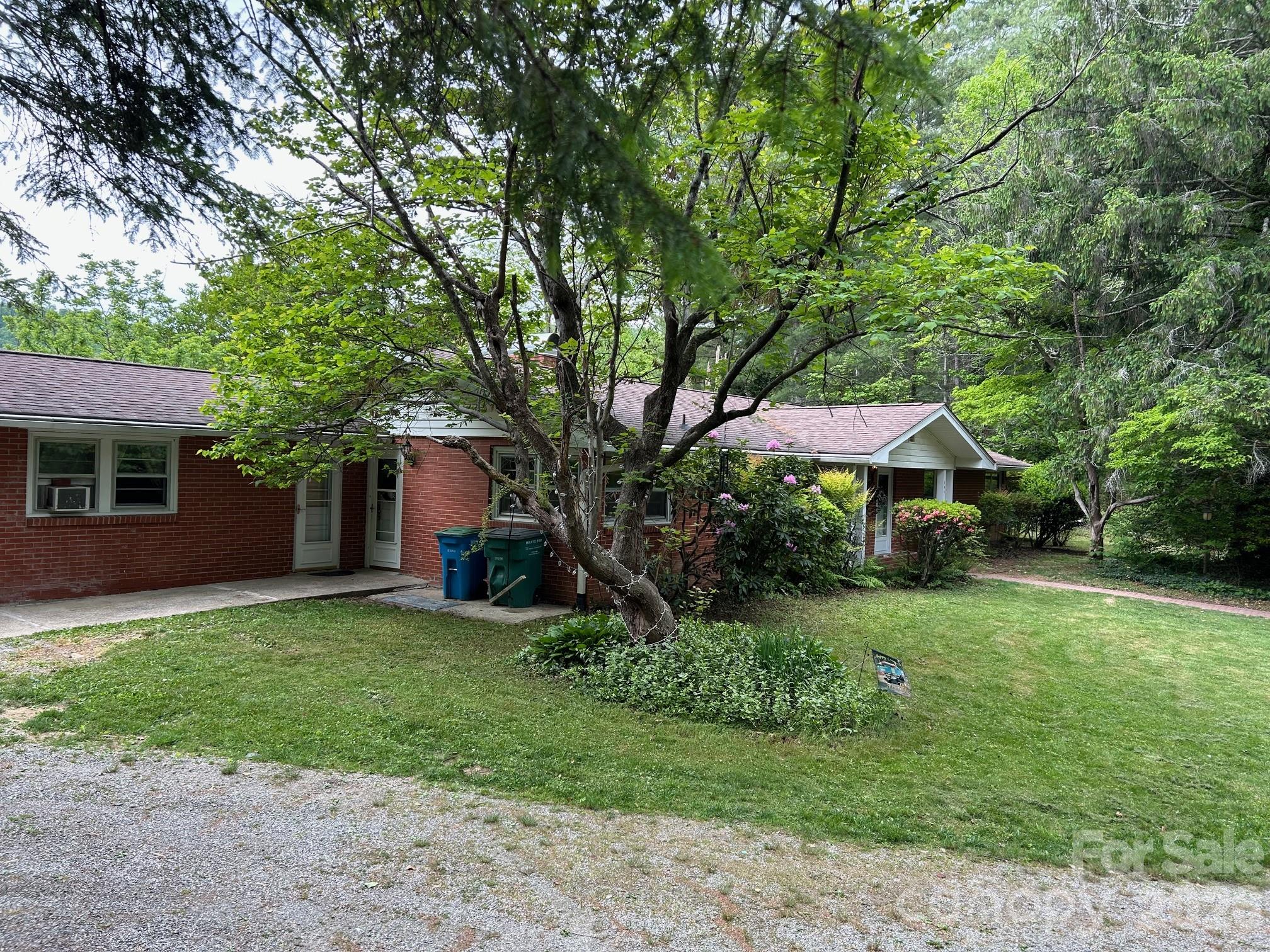 104 Turley Falls Road Hendersonville NC 28739