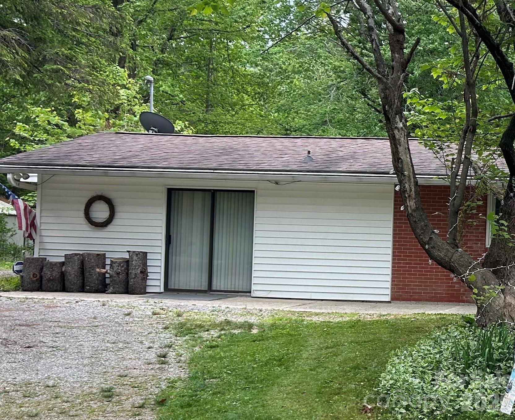 104 Turley Falls Road Hendersonville NC 28739