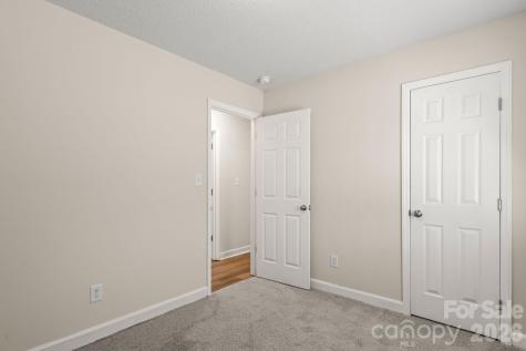 1502 E Main Street Cherryville NC 28021
