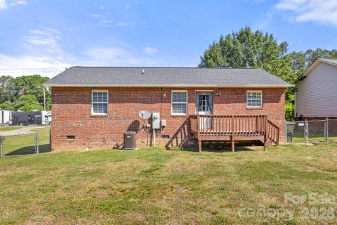 1502 E Main Street Cherryville NC 28021