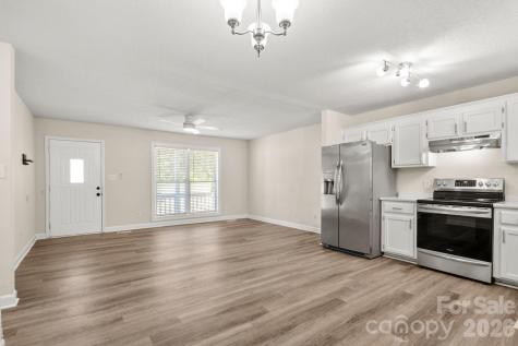 1502 E Main Street Cherryville NC 28021