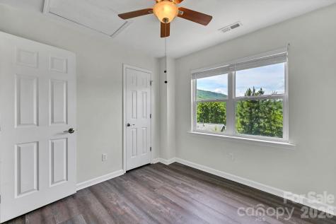 85 Rotunda Circle Asheville NC 28806