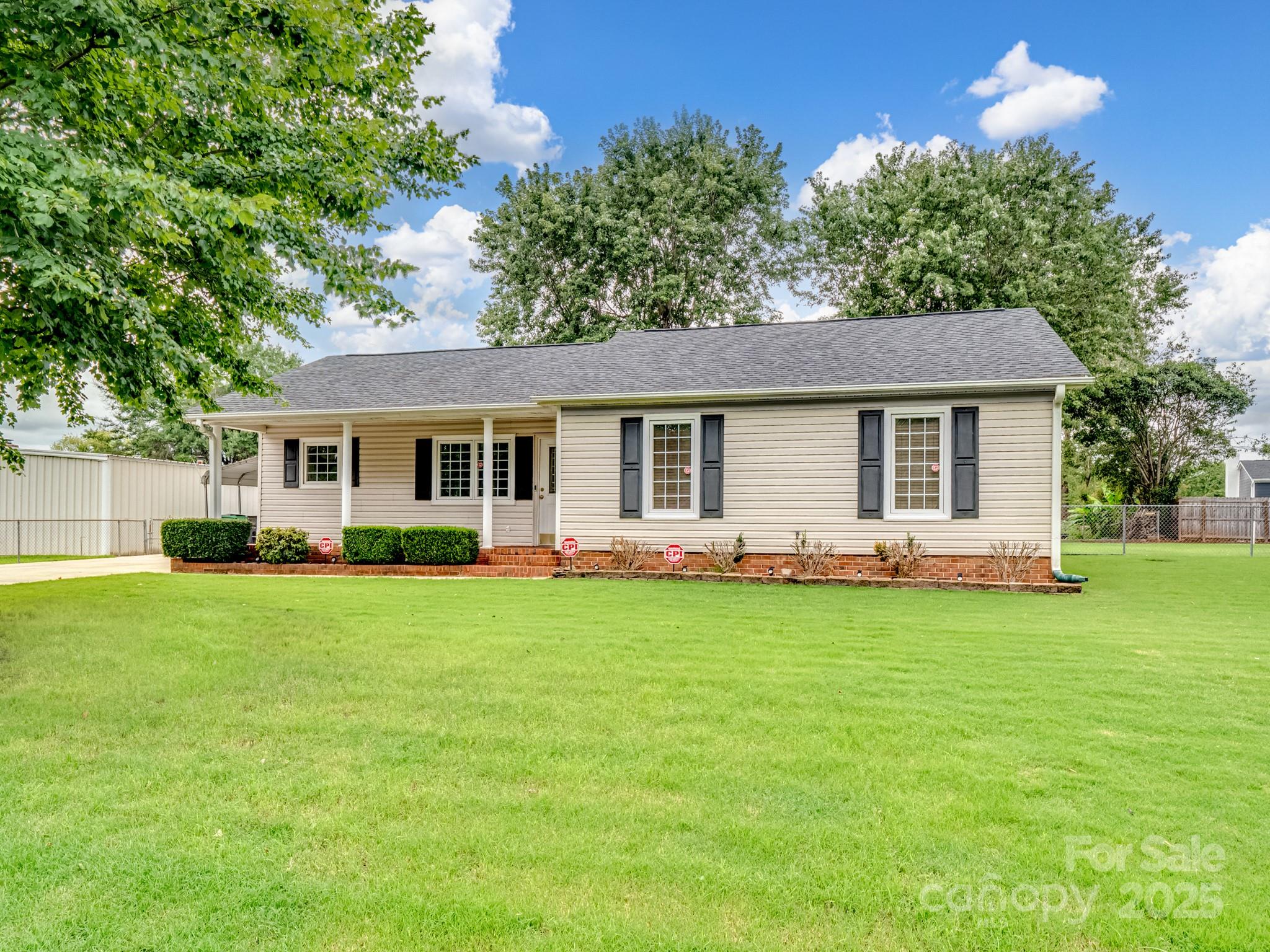 12005 Charing Grove Lane Charlotte NC 28273