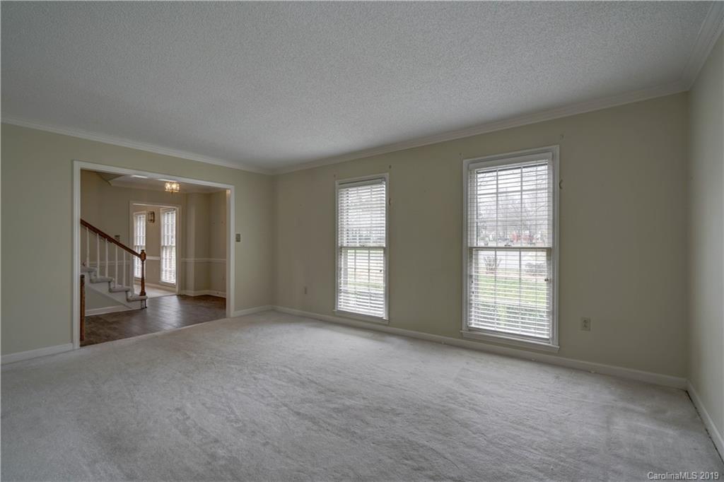 4638 Deanscroft Drive Charlotte NC 28226