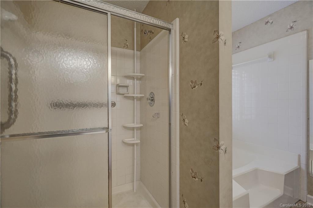 4638 Deanscroft Drive Charlotte NC 28226