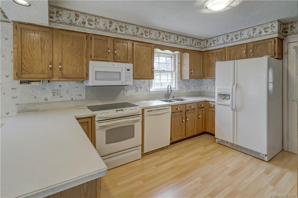 4638 Deanscroft Drive Charlotte NC 28226