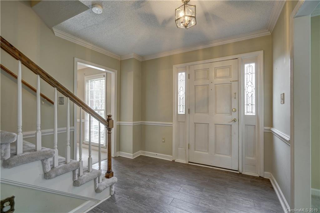 4638 Deanscroft Drive Charlotte NC 28226