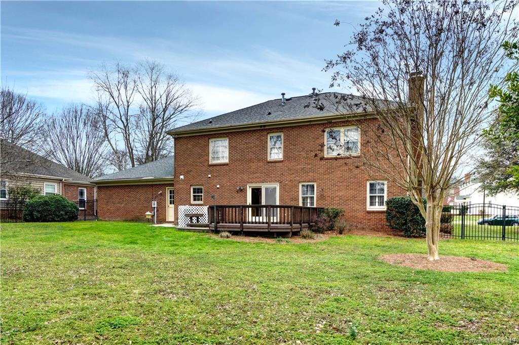 4638 Deanscroft Drive Charlotte NC 28226
