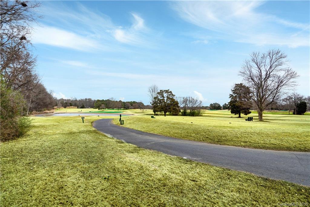 4638 Deanscroft Drive Charlotte NC 28226