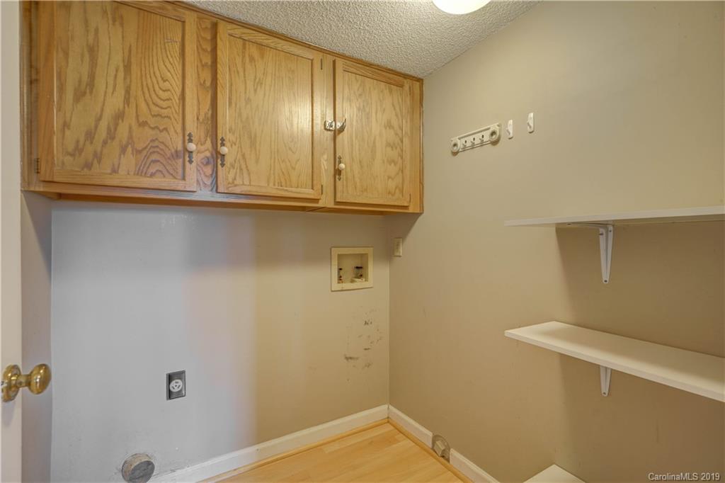4638 Deanscroft Drive Charlotte NC 28226