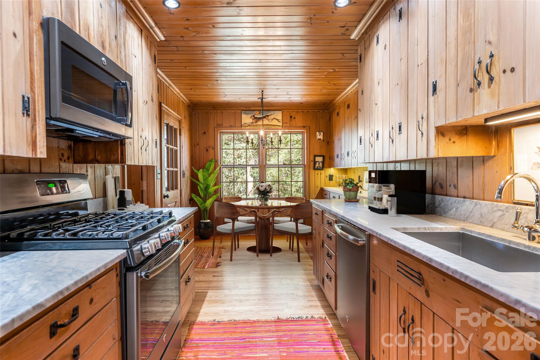 15 Meadow Lane Fairview NC 28730