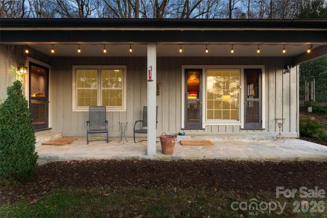 15 Meadow Lane Fairview NC 28730