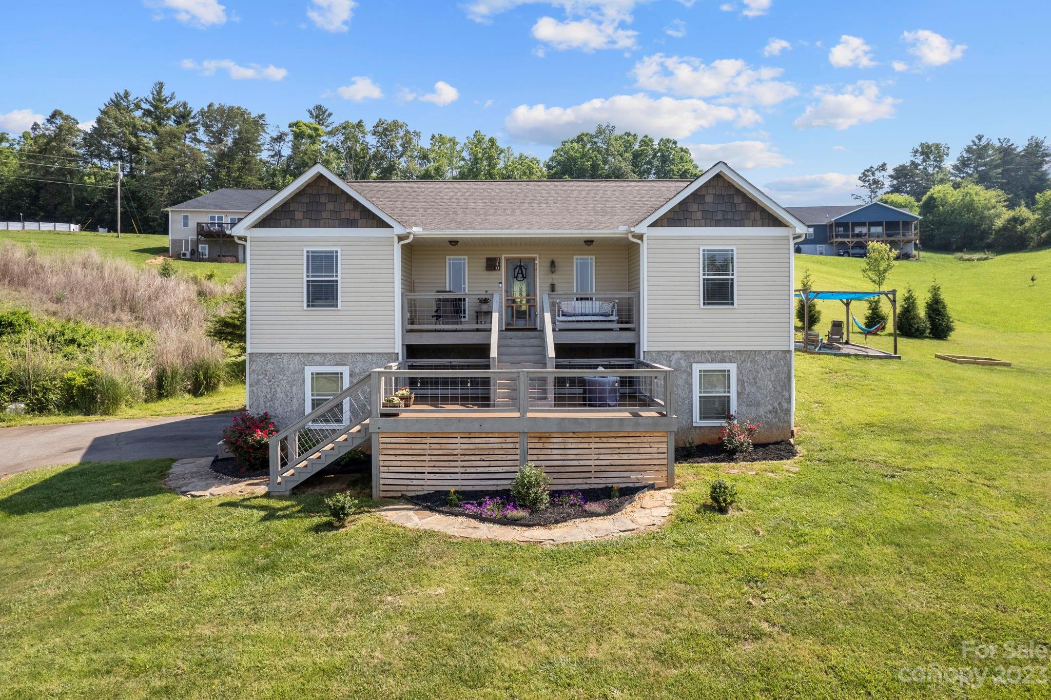 240 Eagleview Lane Marshall NC 28753