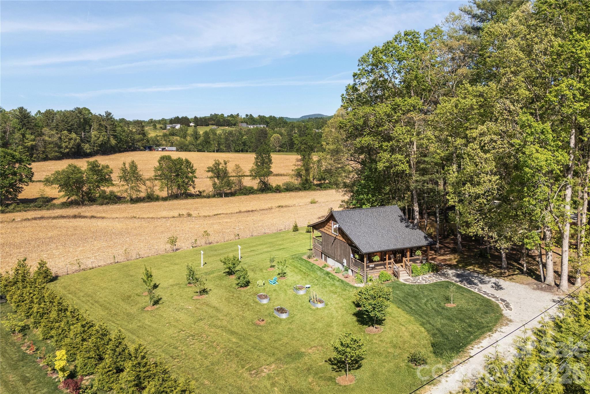 18 N Bear View Drive Hendersonville NC 28792