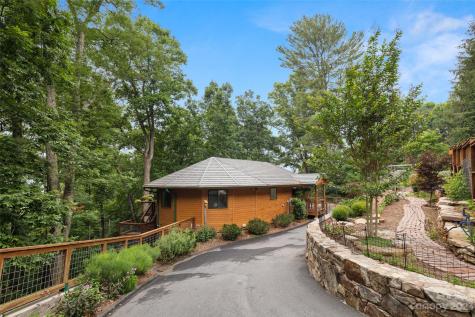 8 Mayflower Drive Asheville NC 28804
