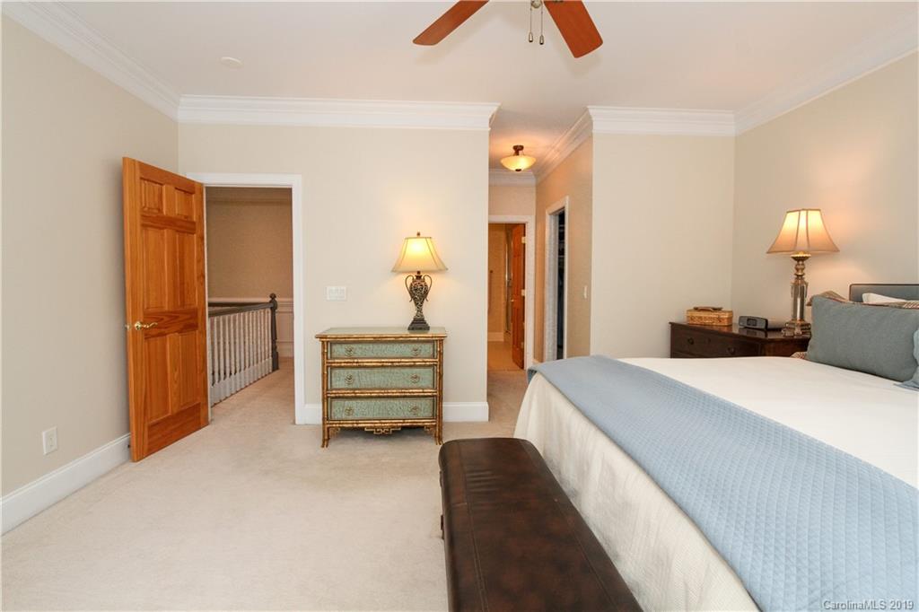 6418 Wakehurst Road Charlotte NC 28226