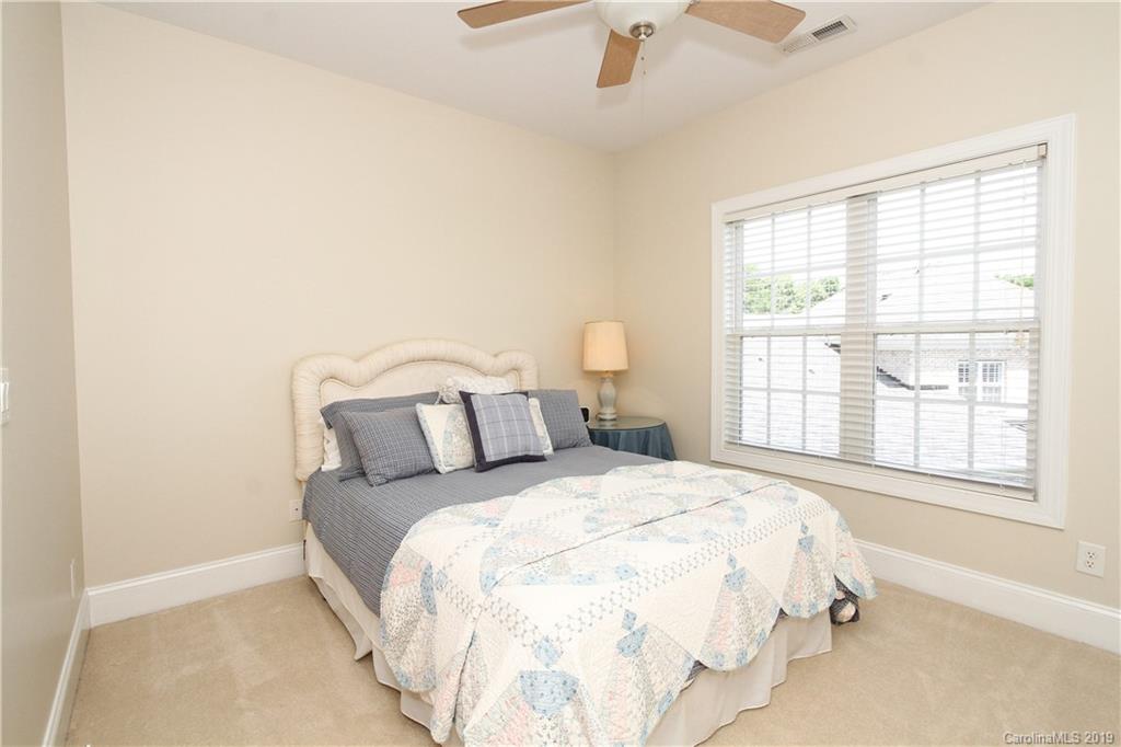 6418 Wakehurst Road Charlotte NC 28226