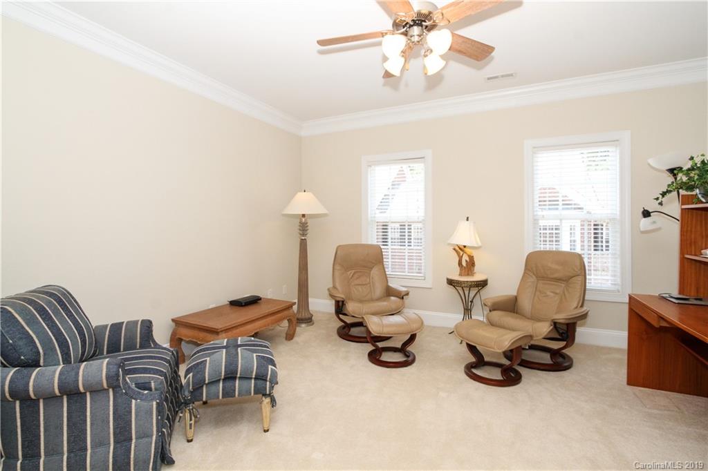 6418 Wakehurst Road Charlotte NC 28226