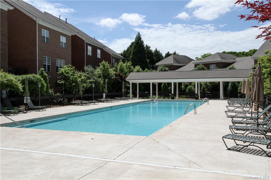 6418 Wakehurst Road Charlotte NC 28226