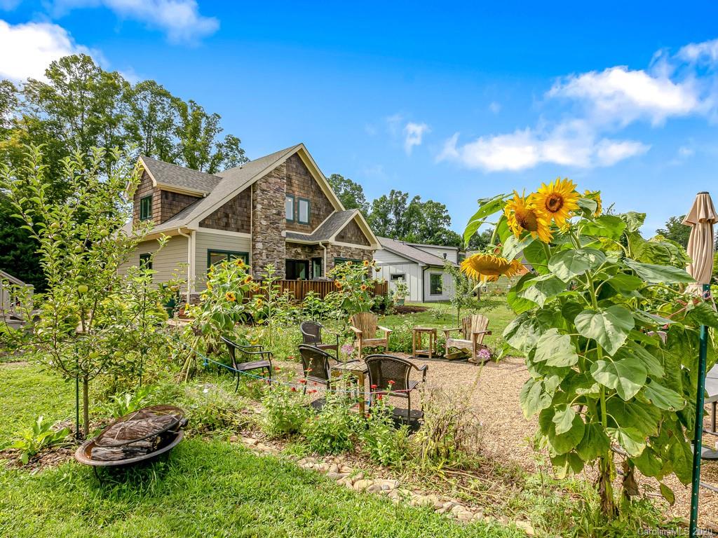 38 Destination Drive Asheville NC 28806