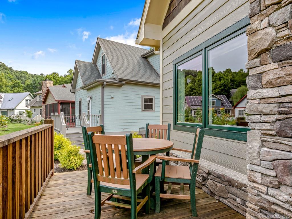 38 Destination Drive Asheville NC 28806