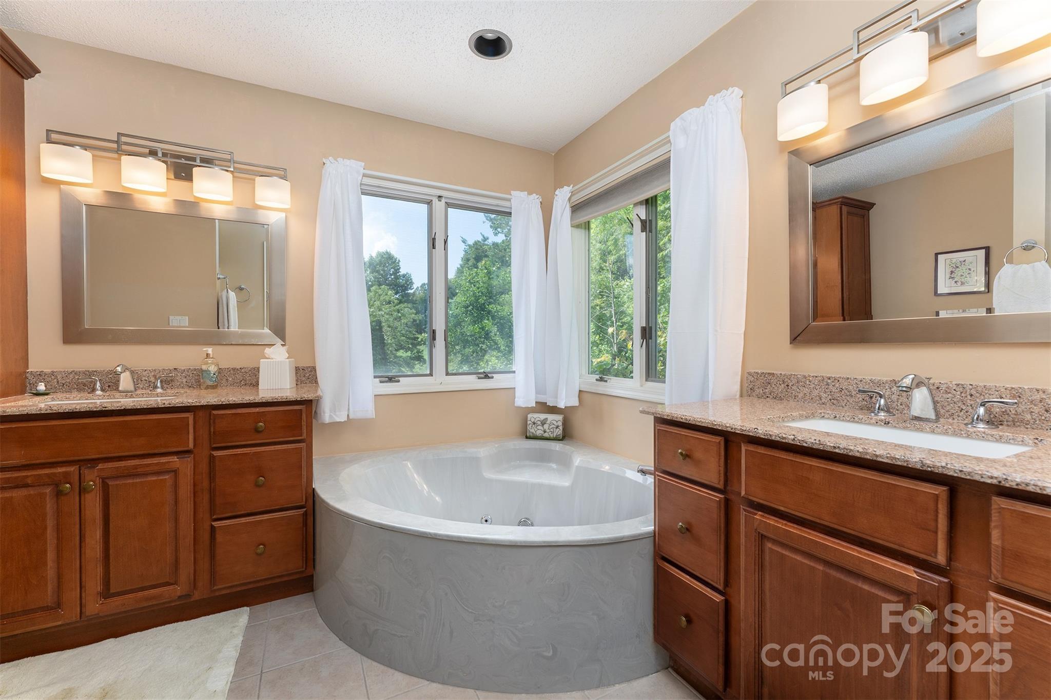 12 Apple Tree Way Asheville NC 28805