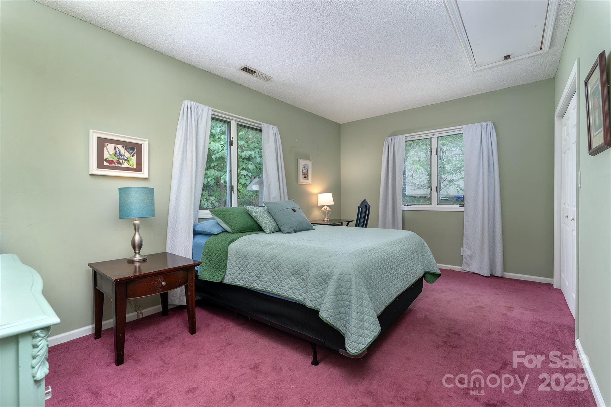 12 Apple Tree Way Asheville NC 28805