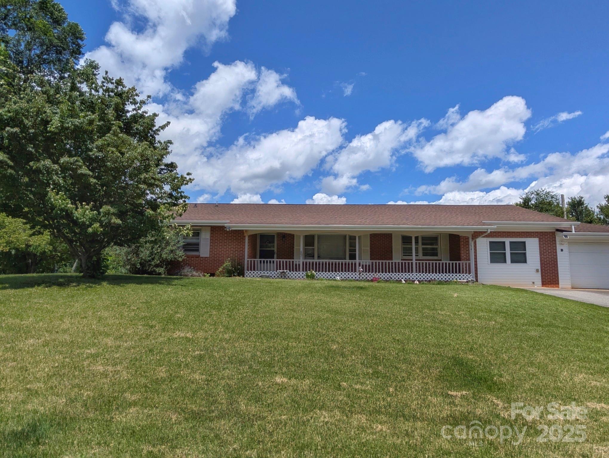 154 Lowell Street Waynesville NC 28786