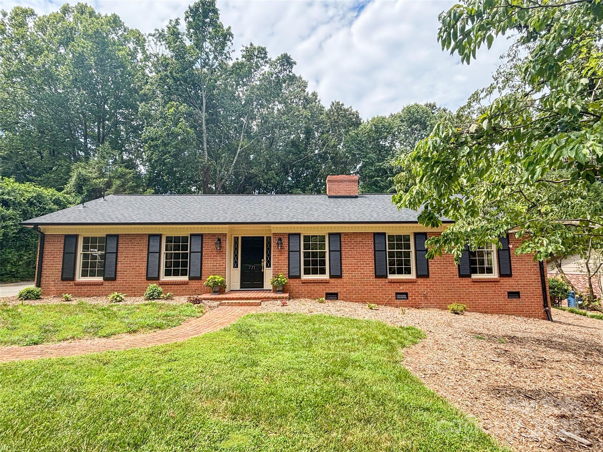 771 9th Street NW Hickory NC 28601