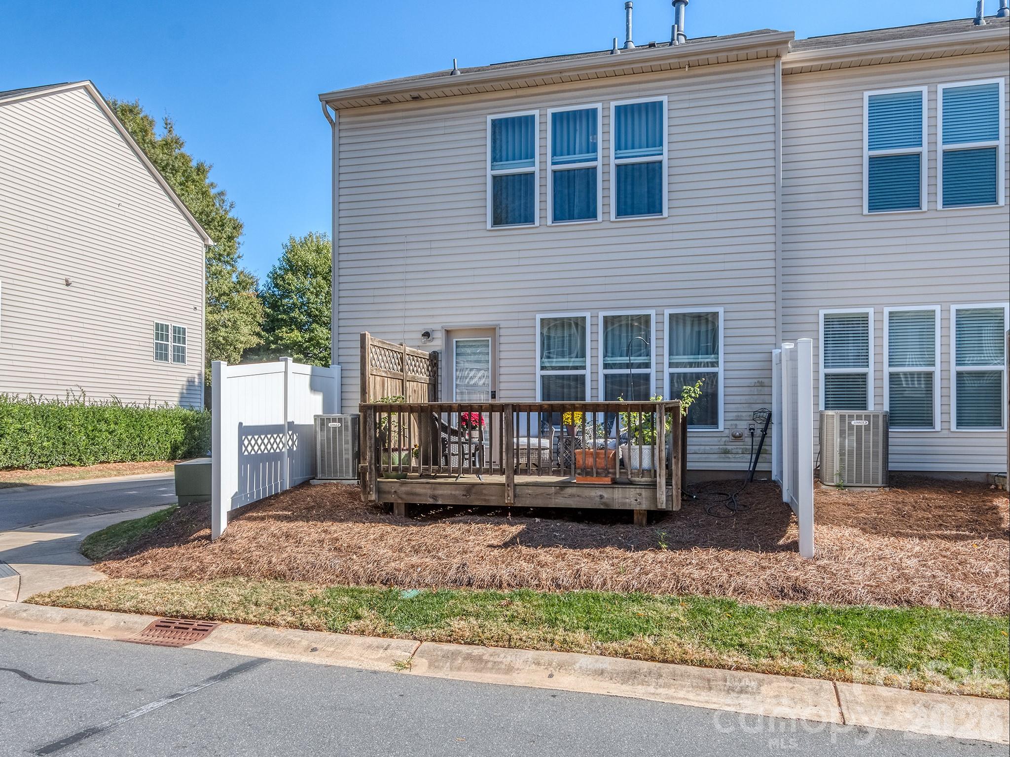 6236 Rockefeller Lane Charlotte NC 28210