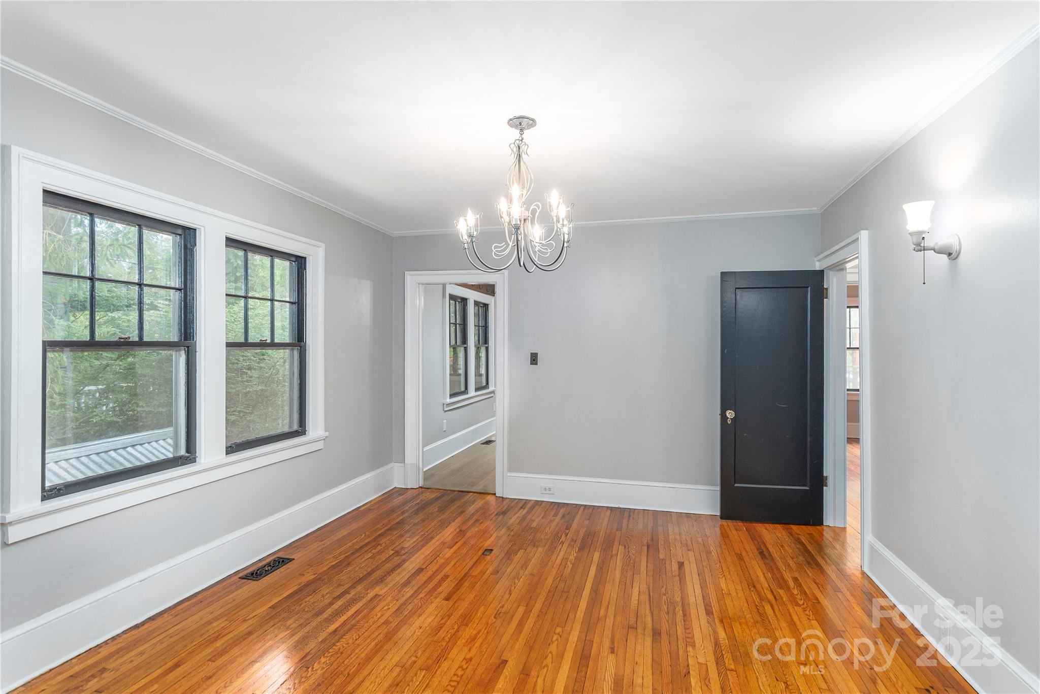 59 Linden Avenue Asheville NC 28801